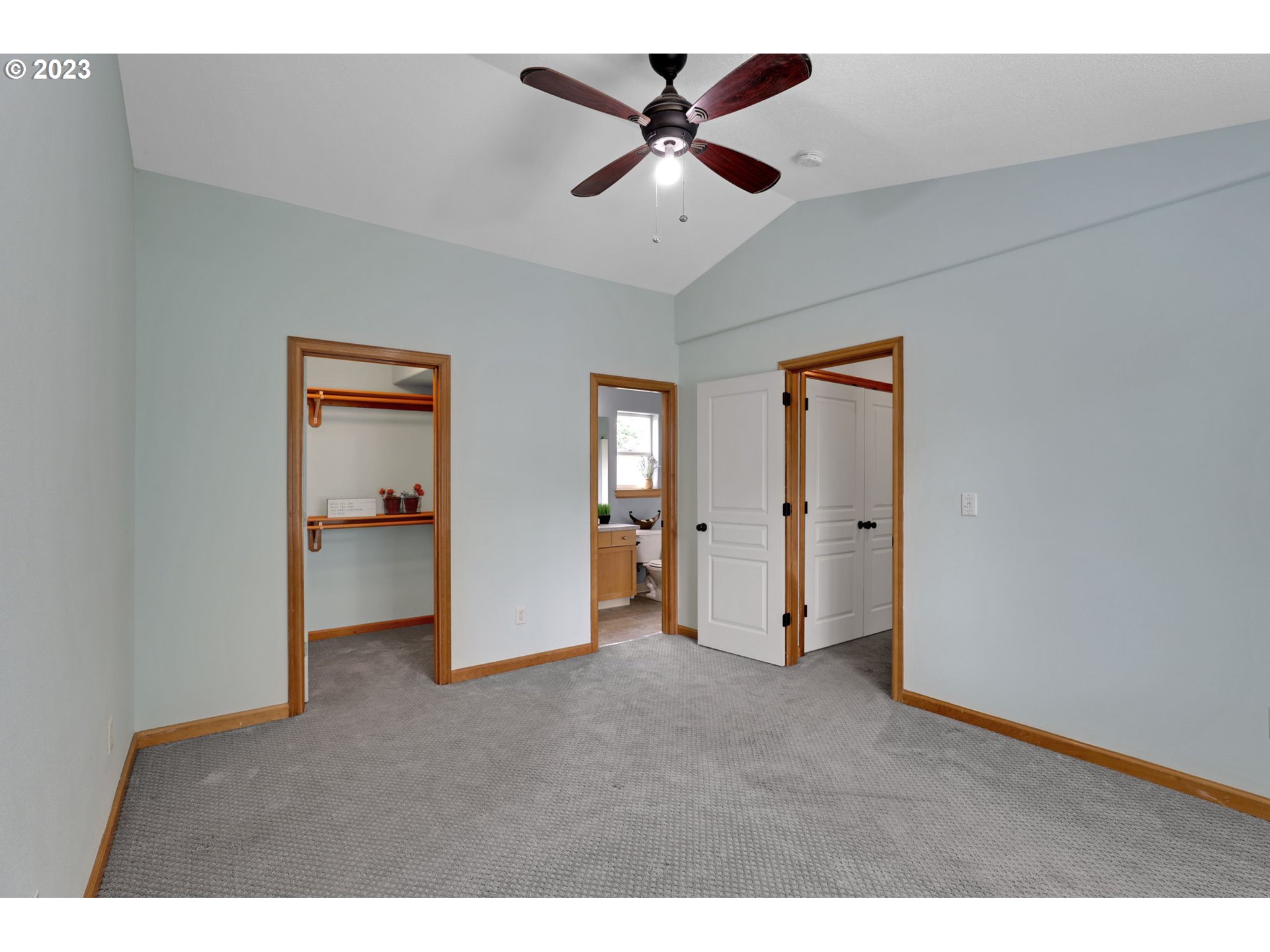 38909 Sandy Heights Street Sandy, OR 97055 - Photo 20 of 33 a view of empty room with a ceiling fan