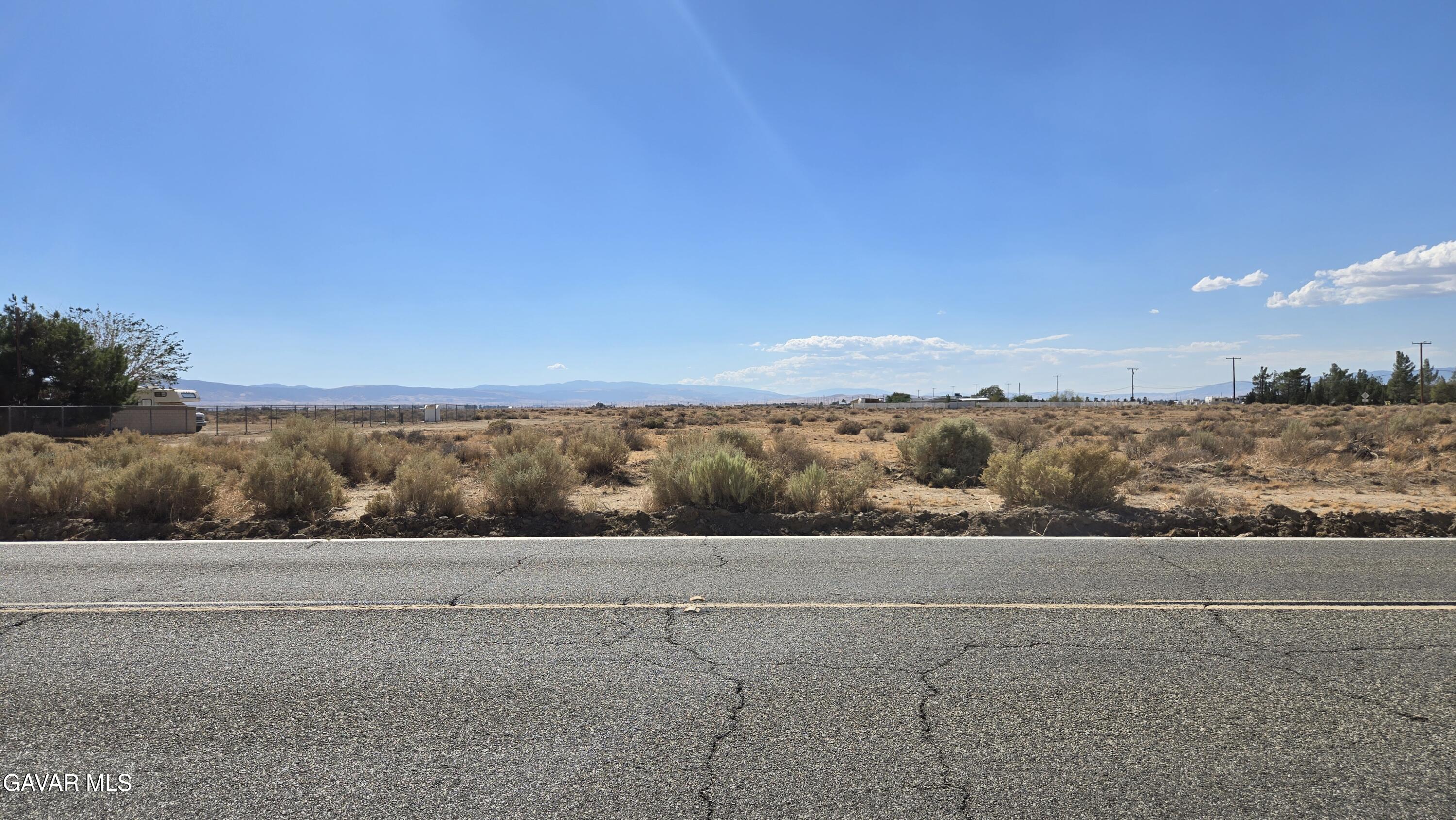 60th St Vicinity Avenue West Lancaster, CA 93536 - Photo 13 of 35 20250831_153506