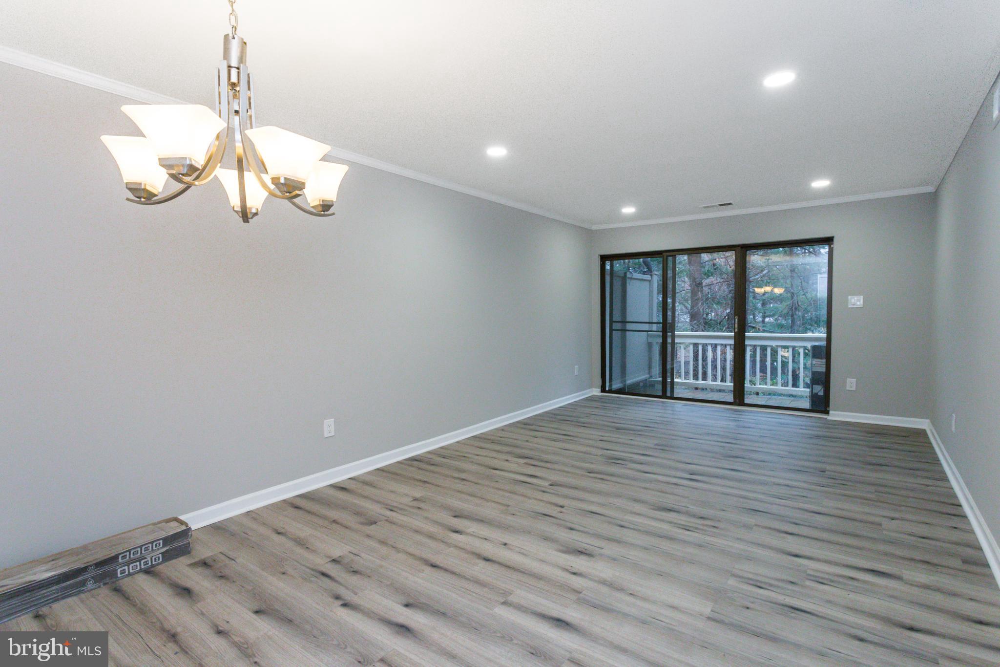 5812 Royal Ridge Drive, Unit T Springfield, VA 22152 - Photo 3 of 24
