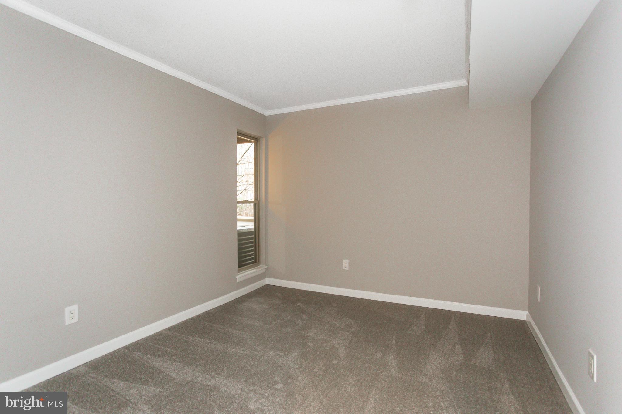 5812 Royal Ridge Drive, Unit T Springfield, VA 22152 - Photo 10 of 24