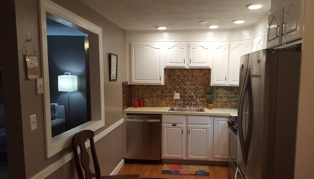 40 Colonial Drive, Unit 8 Andover, MA 01810 - Photo 6 of 12