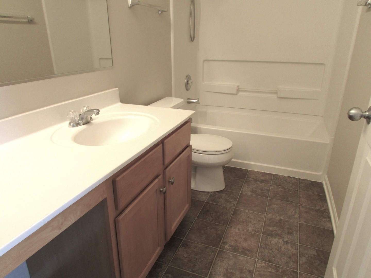 2502 Evergreen Circle McHenry, IL 60050 - Photo 12 of 21