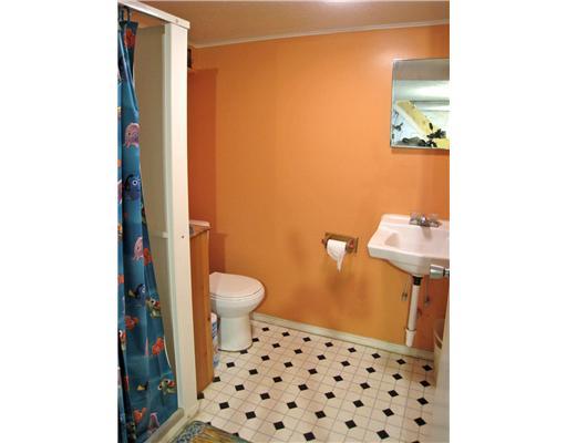 447 Narigon Run Road Claysville, PA 15323 - Photo 12 of 14 Full Bath.