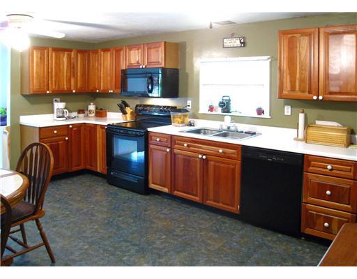 447 Narigon Run Road Claysville, PA 15323 - Photo 3 of 14 Kitchen.
