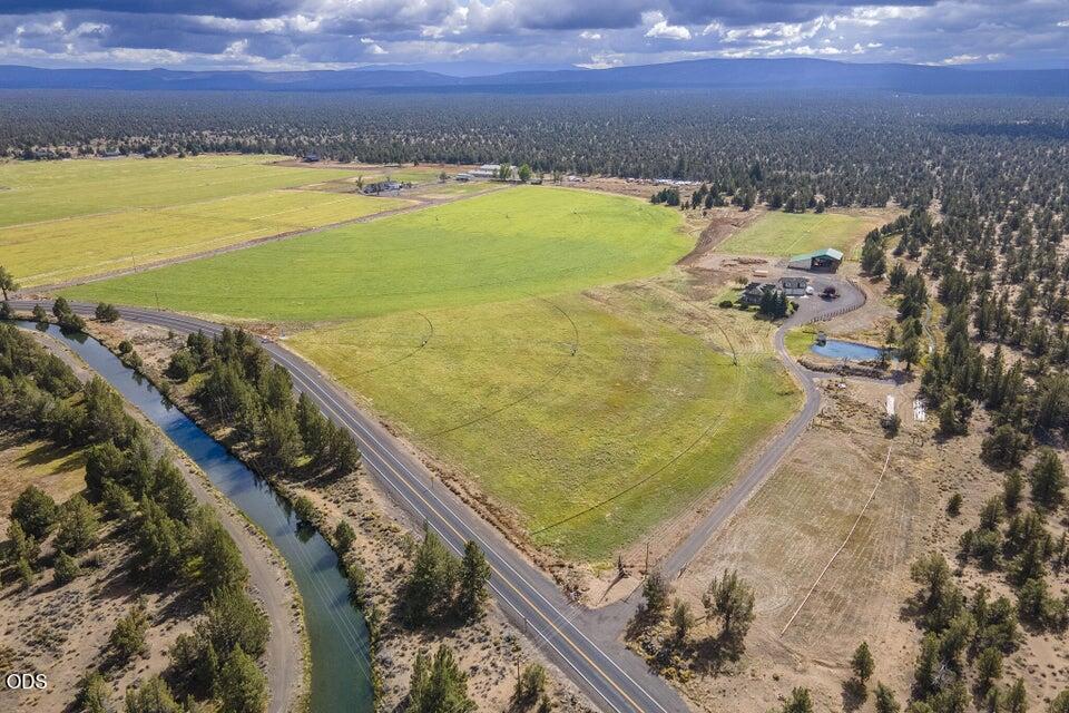 24585 Dodds Road Bend, OR 97701 - Photo 90 of 114