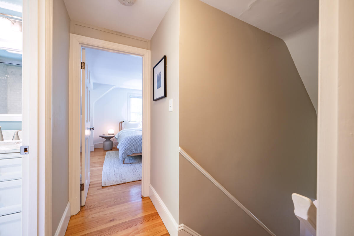 111 Elizabeth Road Portland, ME 04102 - Photo 32 of 48 111 Elizabeth Road Upstairs