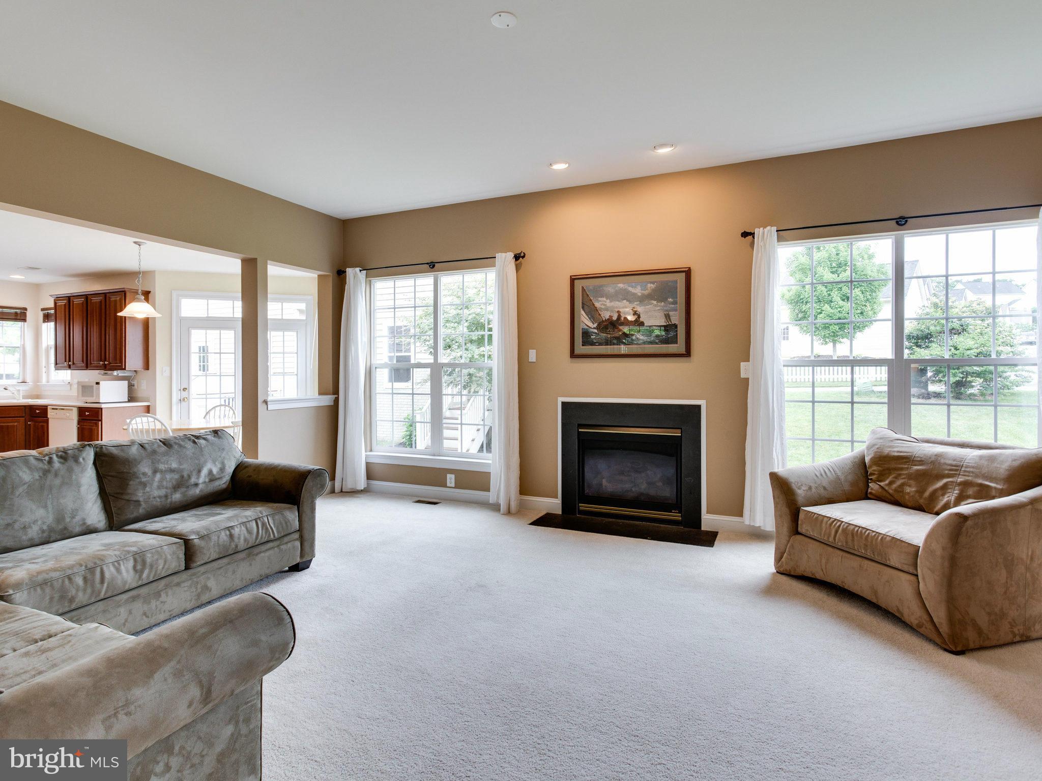 23150 Persimmon Ridge Road Clarksburg, MD 20871 - Photo 7 of 30 Family Room