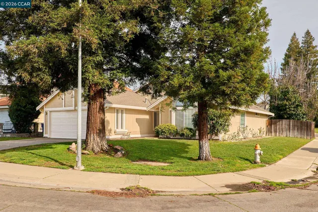 $479,950 | 178 Pinedale Avenue, Sacramento, CA 95838