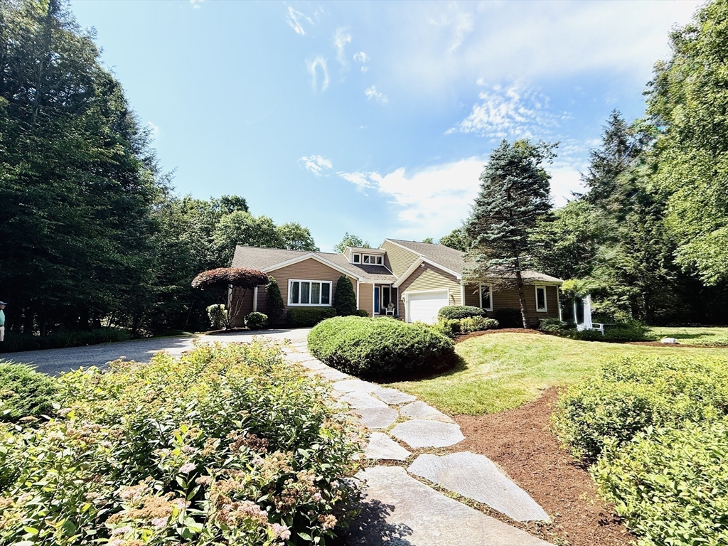 54 Shoreline Drive Ware, MA 01082 - Photo 3 of 40