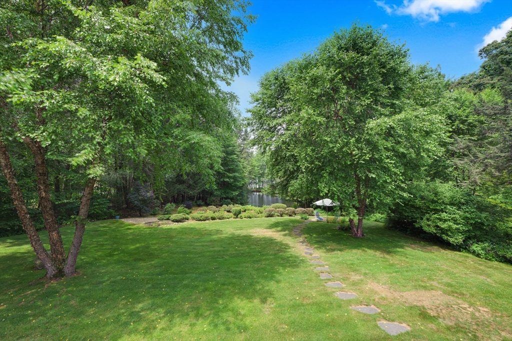 54 Shoreline Drive Ware, MA 01082 - Photo 6 of 40