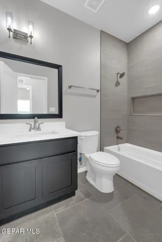 $267,950 | 441 Davis Greenwood Court, Vinton, TX 79821