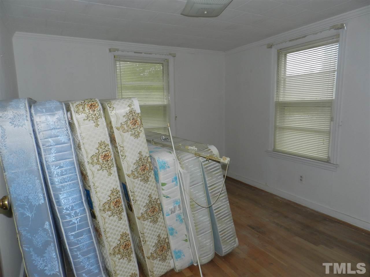 6291 Old Fairground Road Benson, NC 27504 - Photo 7 of 9