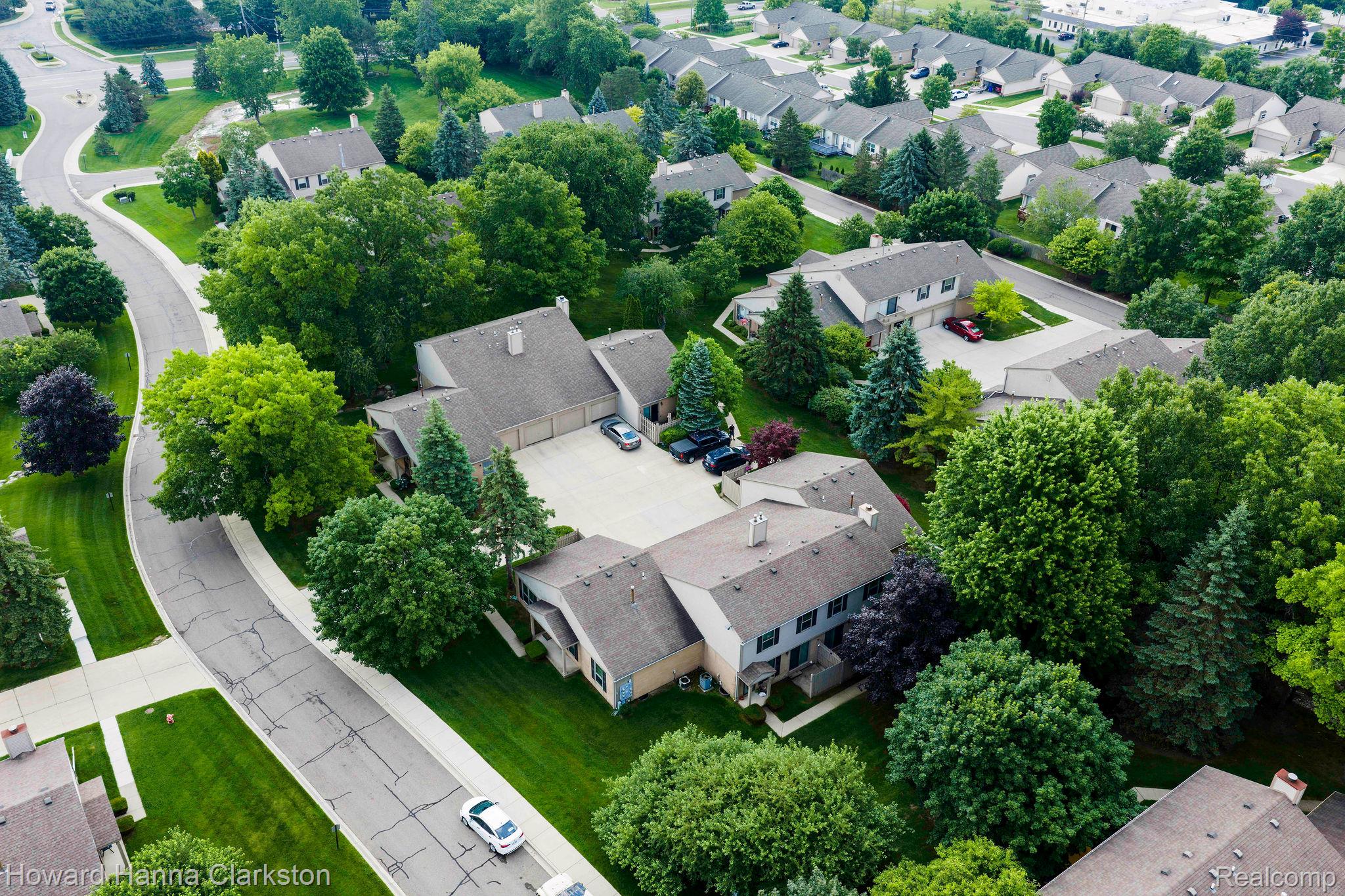 3145 Hidden Ridge Drive Waterford, MI 48328 - Photo 24 of 26 Streets and sidewalks and curbs re-done in 2019.