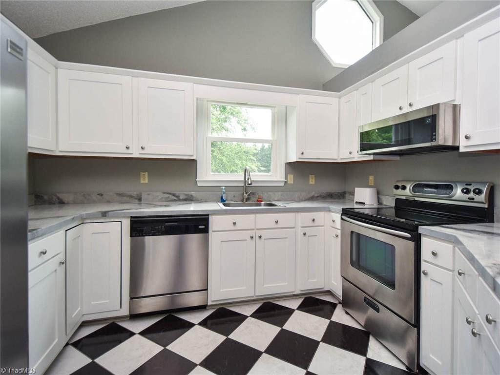 886 Adams Way Court Rural Hall, NC 27045 - Photo 7 of 22