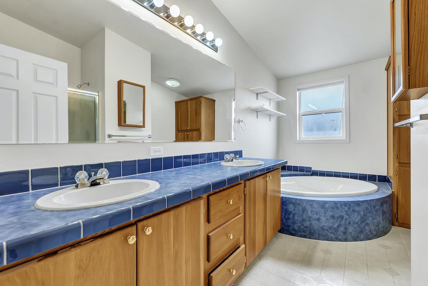 12724 North Mayfair Road Spokane, WA 99218 - Photo 19 of 48
