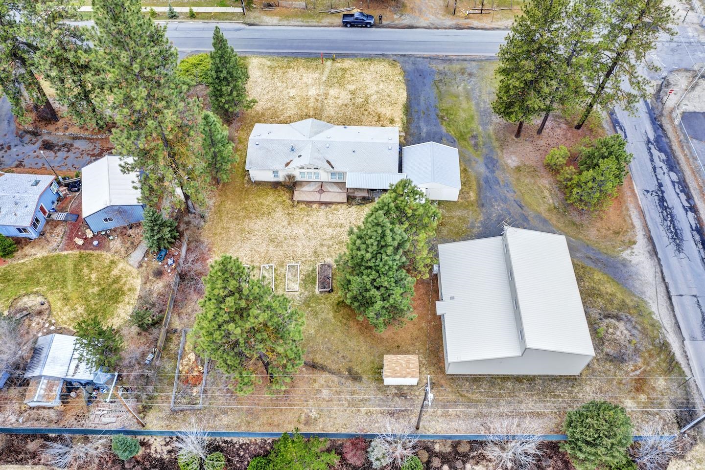 12724 North Mayfair Road Spokane, WA 99218 - Photo 3 of 48