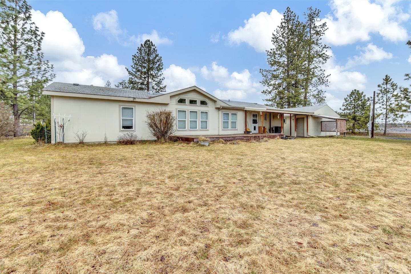 12724 North Mayfair Road Spokane, WA 99218 - Photo 5 of 48