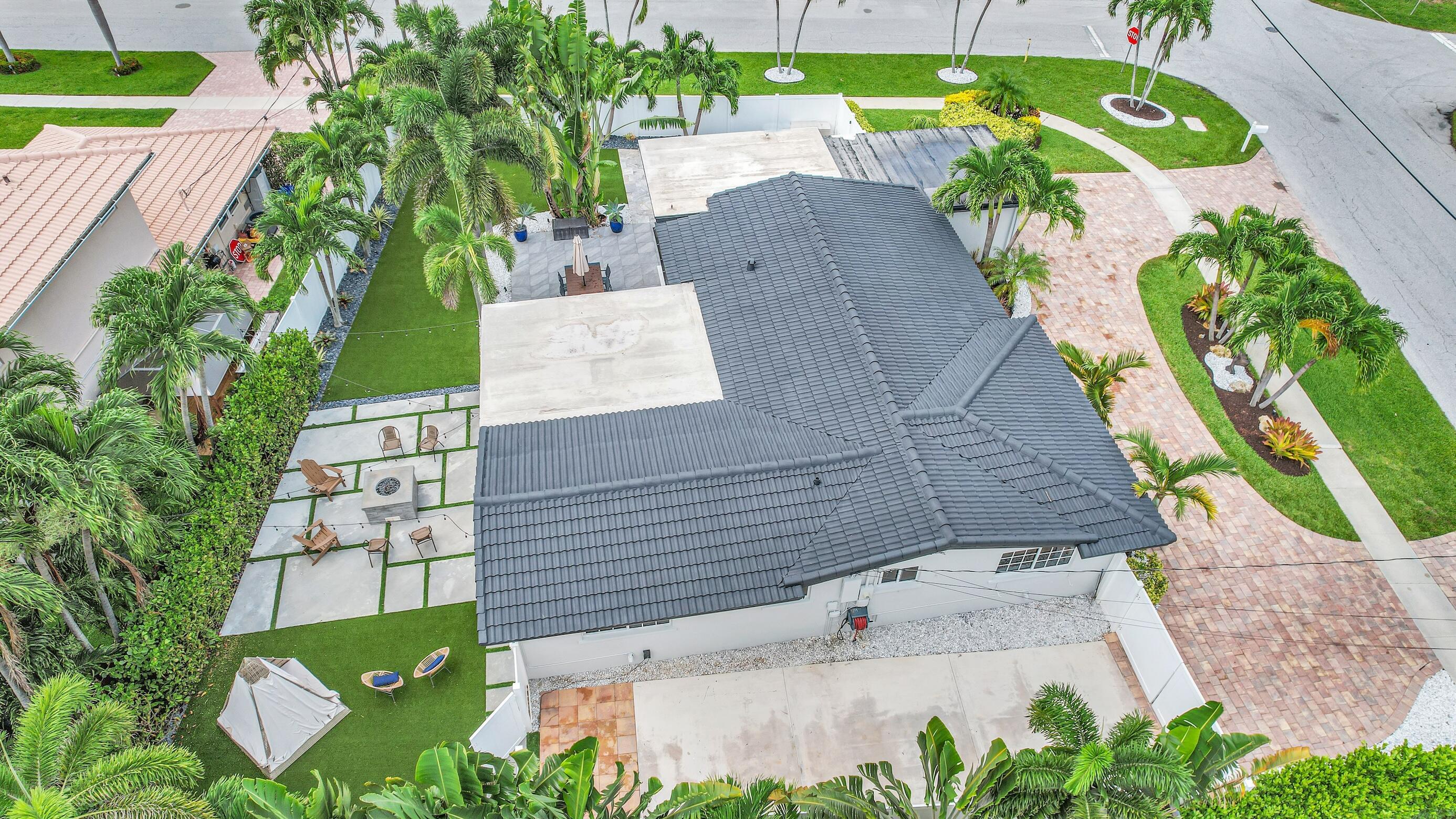 701 Appleby Street Boca Raton, FL 33487 - Photo 46 of 47 an aerial view of a house with a garden