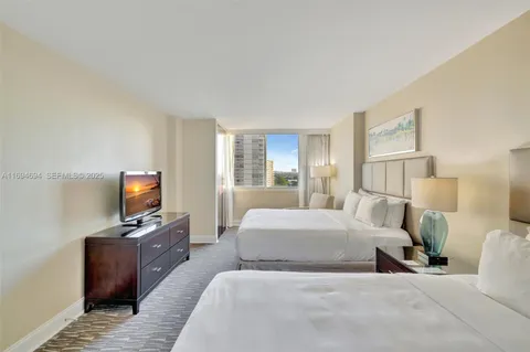 $134,900 | 2670 East Sunrise Boulevard, Unit 905, Fort Lauderdale, FL 33304