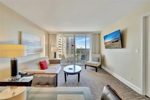 $134,900 | 2670 East Sunrise Boulevard, Unit 905, Fort Lauderdale, FL 33304