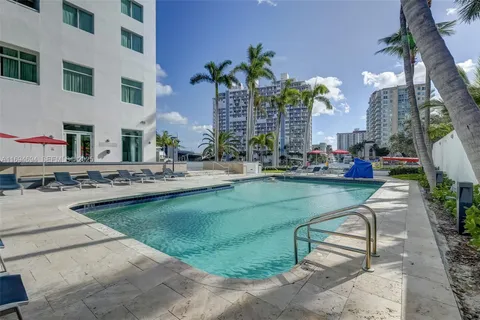 $134,900 | 2670 East Sunrise Boulevard, Unit 905, Fort Lauderdale, FL 33304