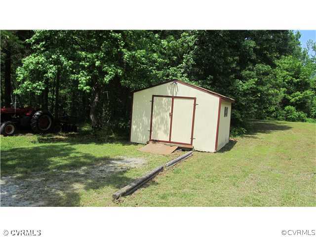 9310 North Run Road Glen Allen, VA 23060 - Photo 3 of 4 Storage