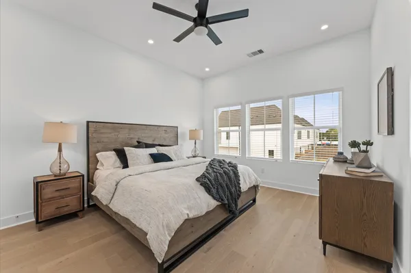 $334,900 | 3002 Jensen Drive, Houston, TX 77026