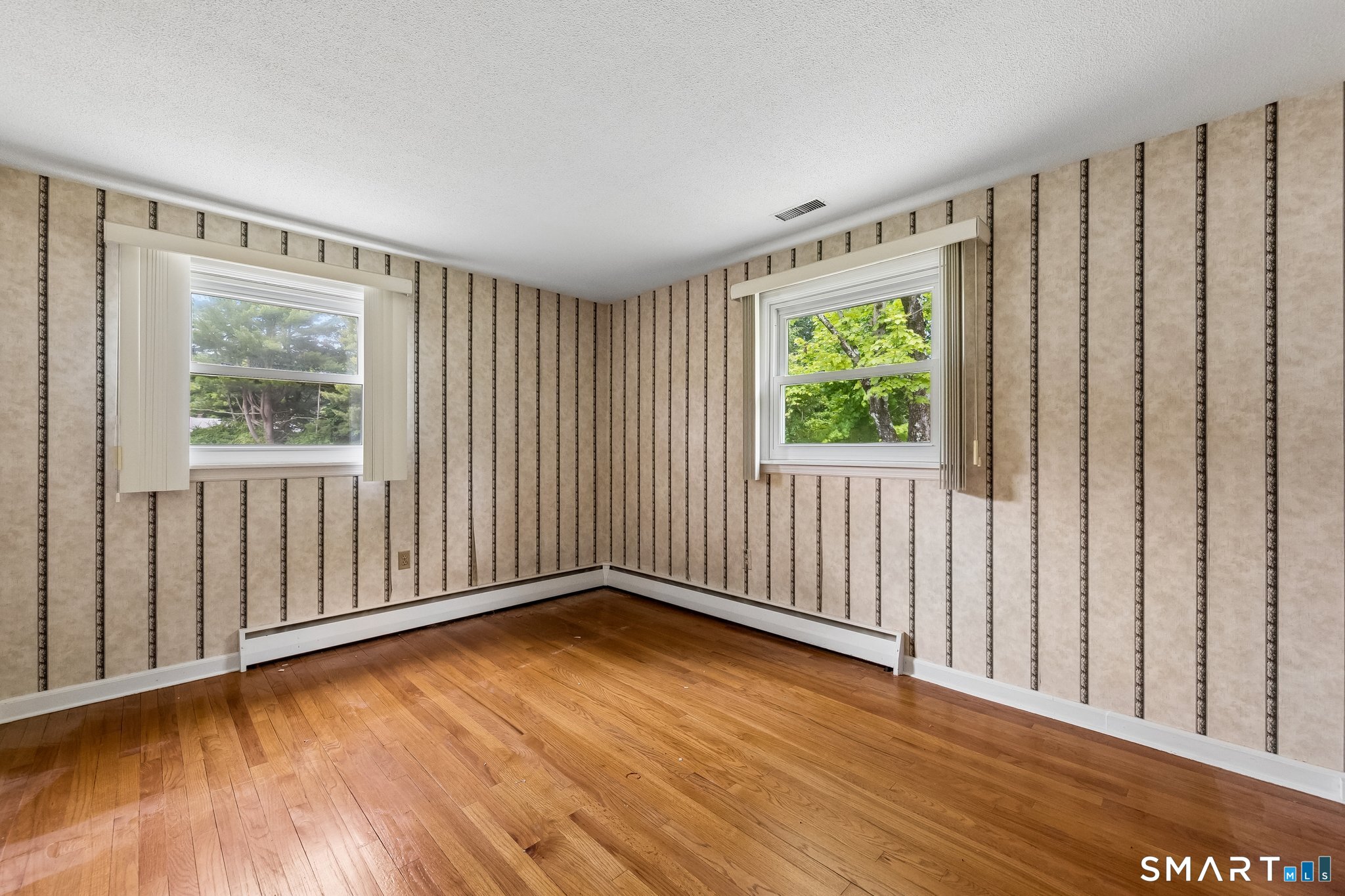 29 Collier Circle Hamden, CT 06518 - Photo 27 of 32