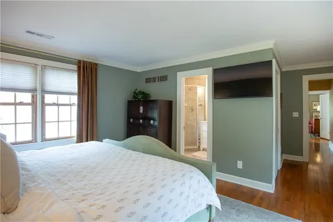 $735,000 | 604 West 70th Street, Kansas City, MO 64113