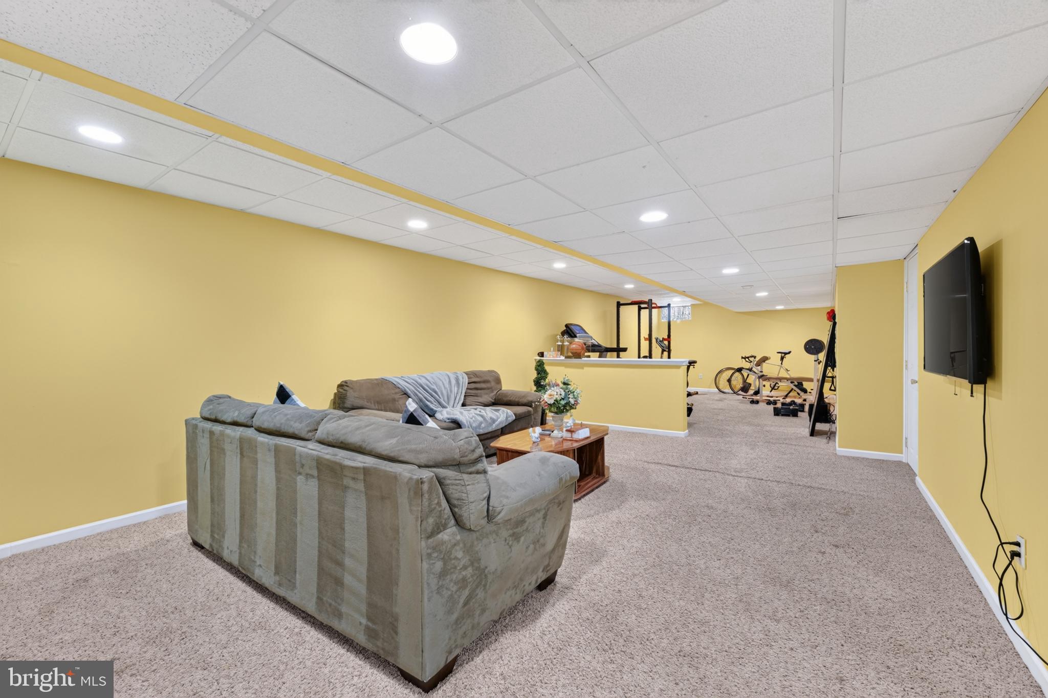 16 Amesbury Road Levittown, PA 19054 - Photo 37 of 57