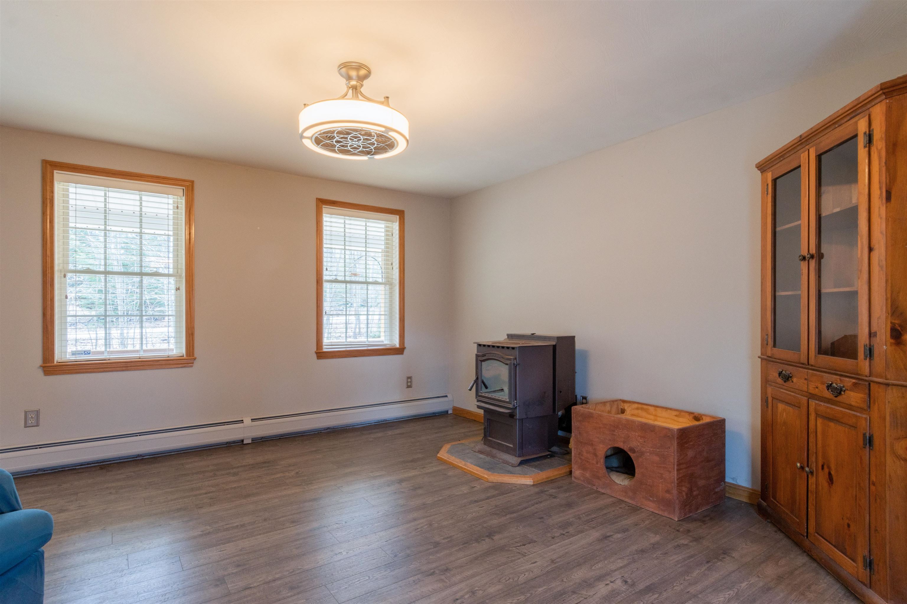 559 Old County Road North Deering, NH 03244 - Photo 5 of 28