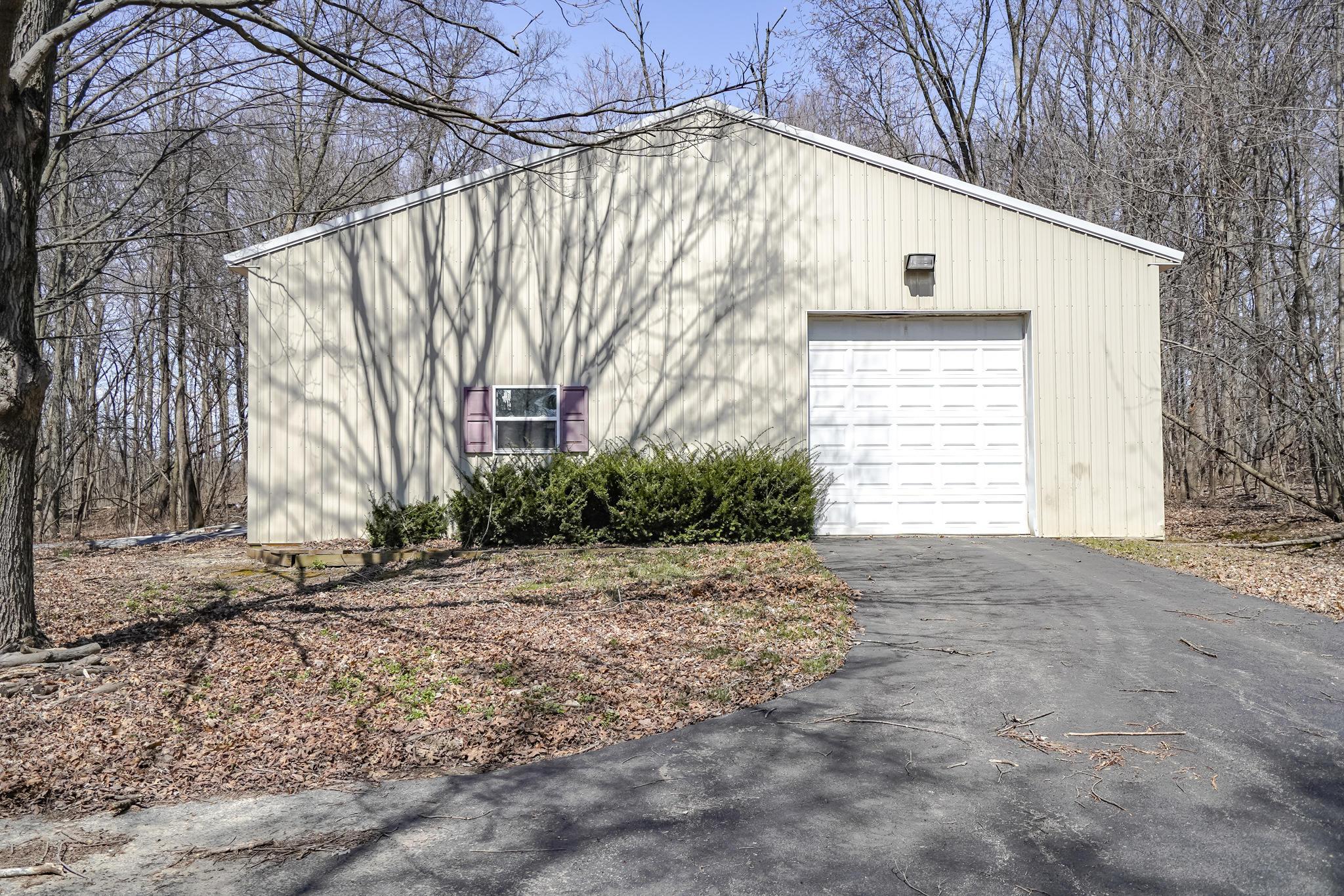 6981 Lewis Center Road Galena, OH 43021 - Photo 16 of 91 Gallery Image 16