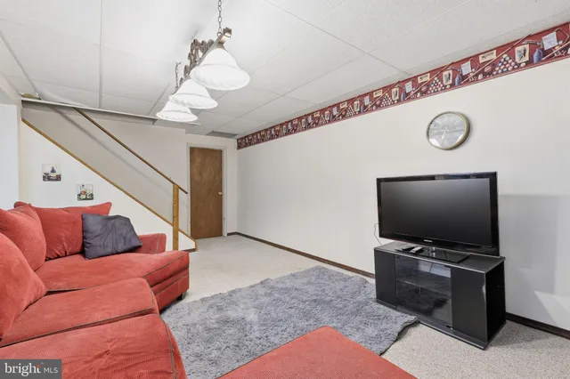 $459,900 | 6414 Crescent Avenue, Bensalem, PA 19020