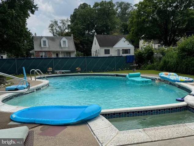 $459,900 | 6414 Crescent Avenue, Bensalem, PA 19020