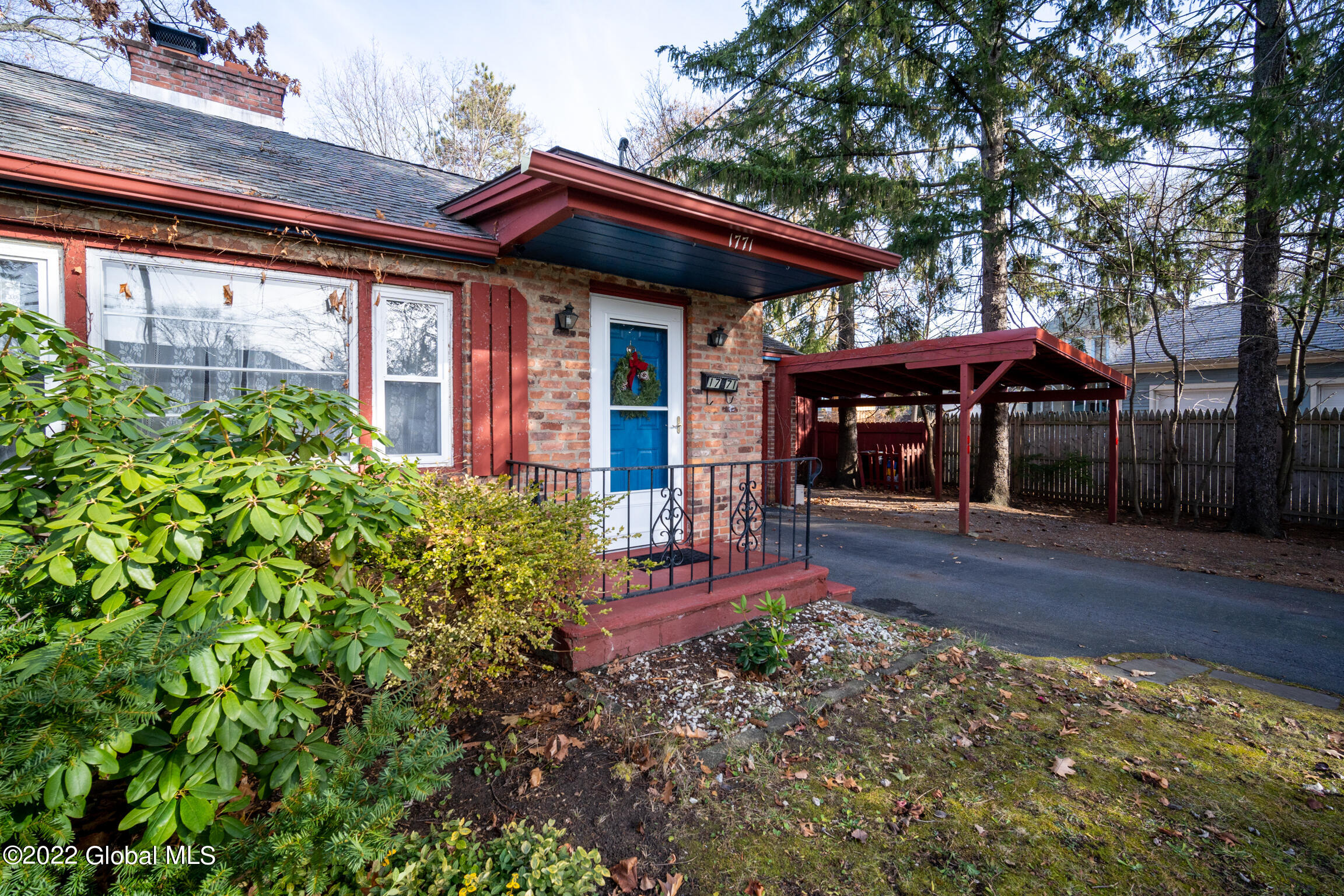1771 Rugby Road Schenectady, NY 12309 - Photo 2 of 27 1771 Rugby Rd Schenectady NY mls-32