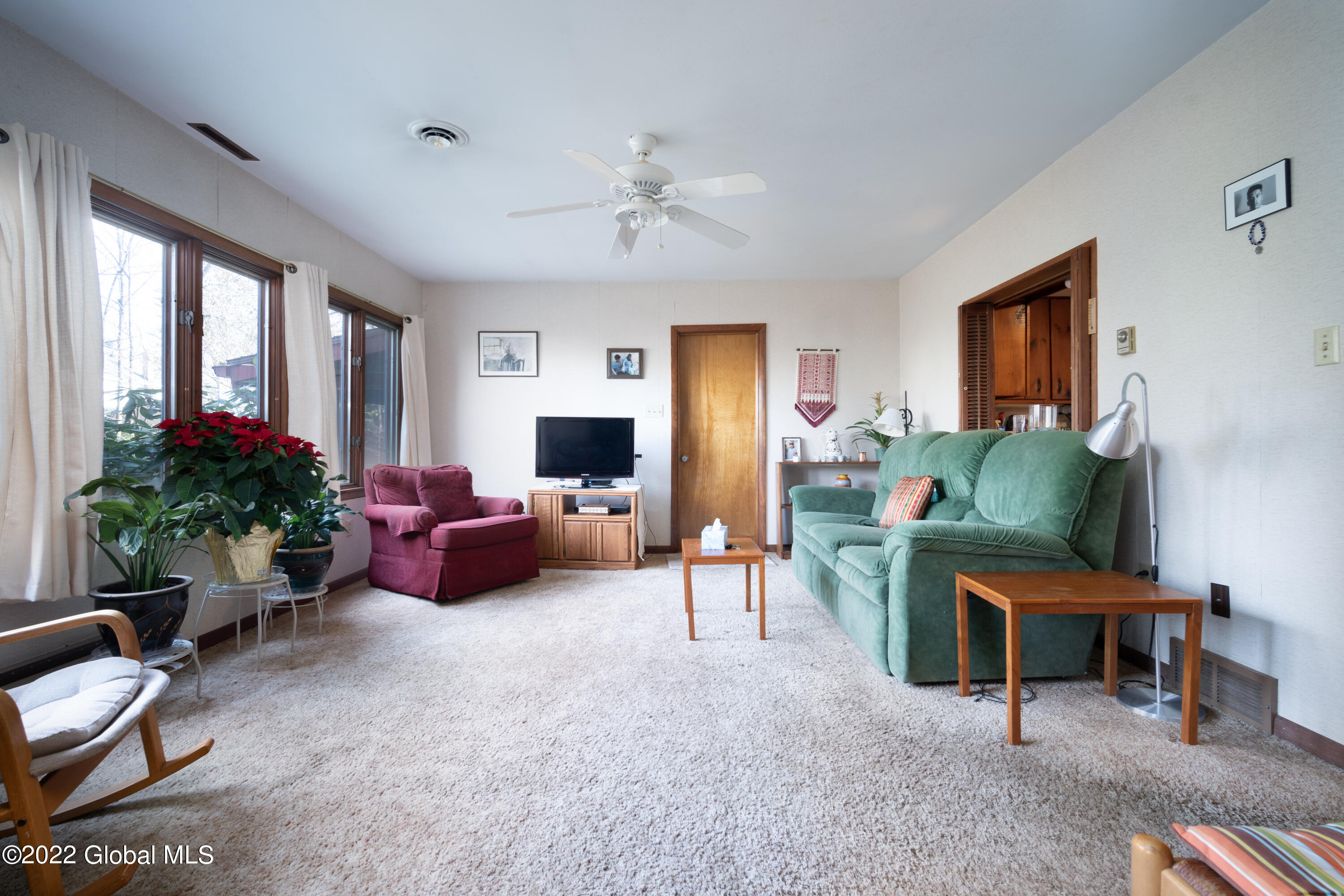1771 Rugby Road Schenectady, NY 12309 - Photo 10 of 27 1771 Rugby Rd Schenectady NY print-9
