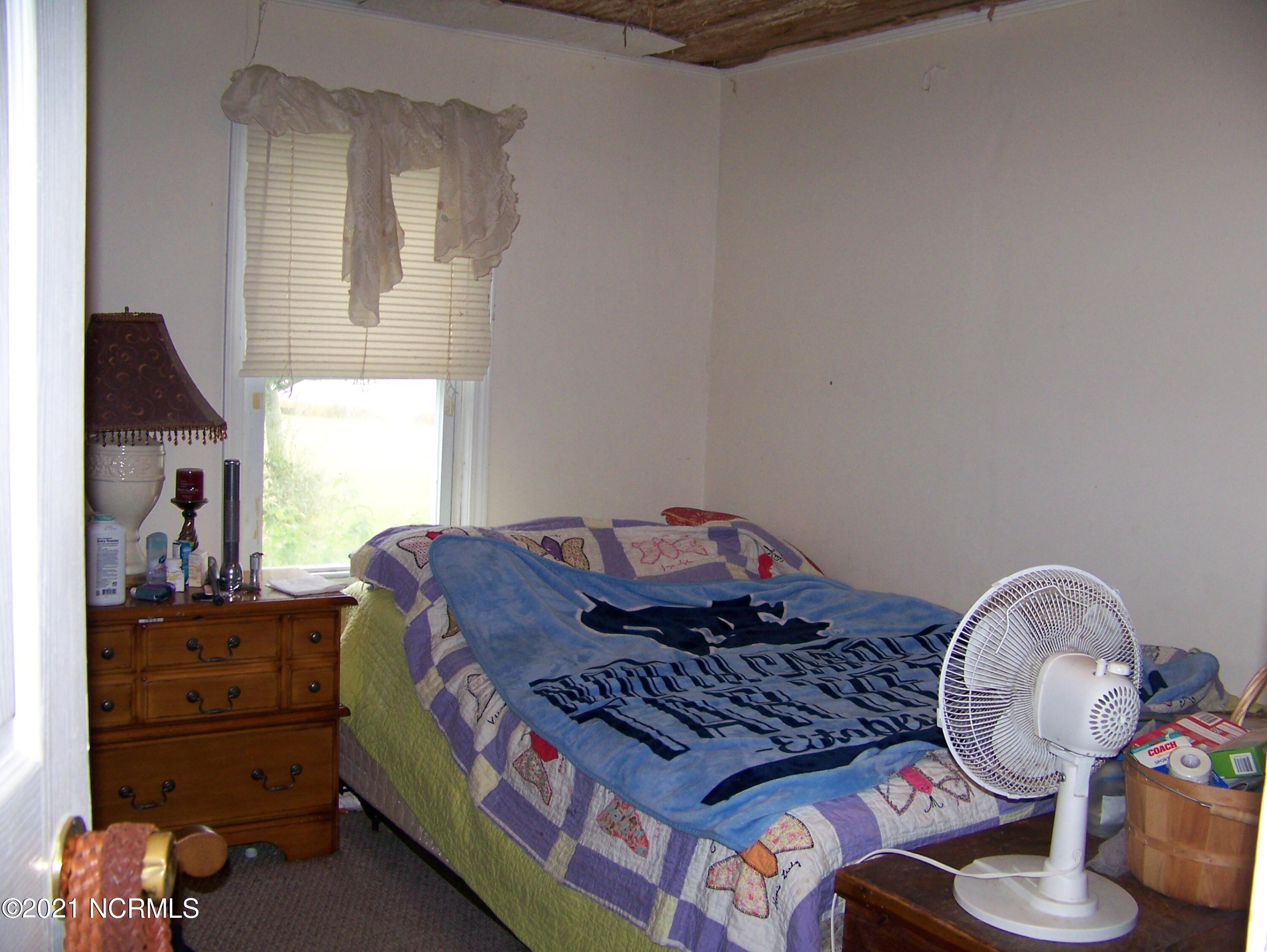 261 Shore Road Newport, NC 28570 - Photo 19 of 31 Bedroom