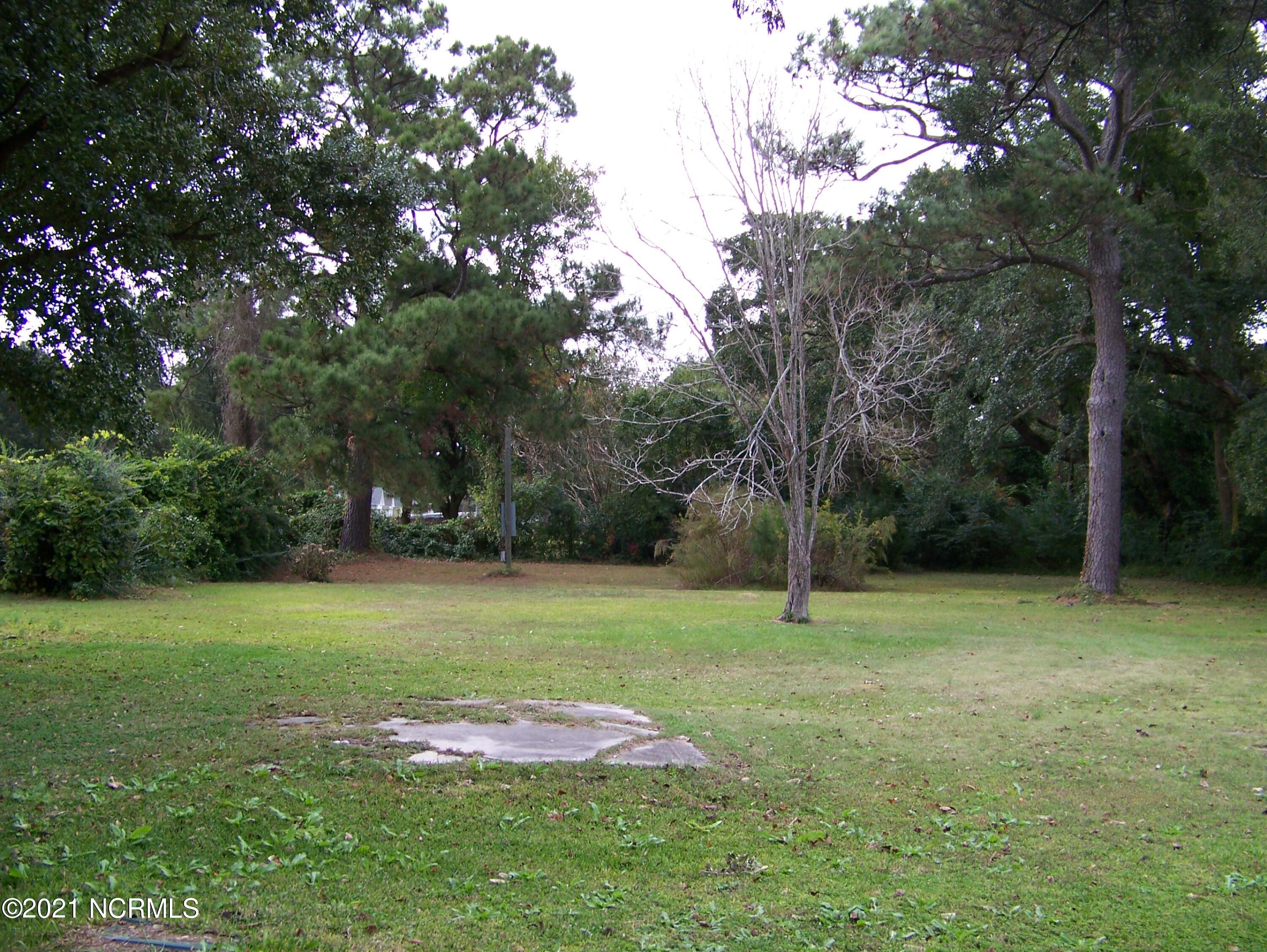 261 Shore Road Newport, NC 28570 - Photo 25 of 31 mobile home formerly located on back section of property