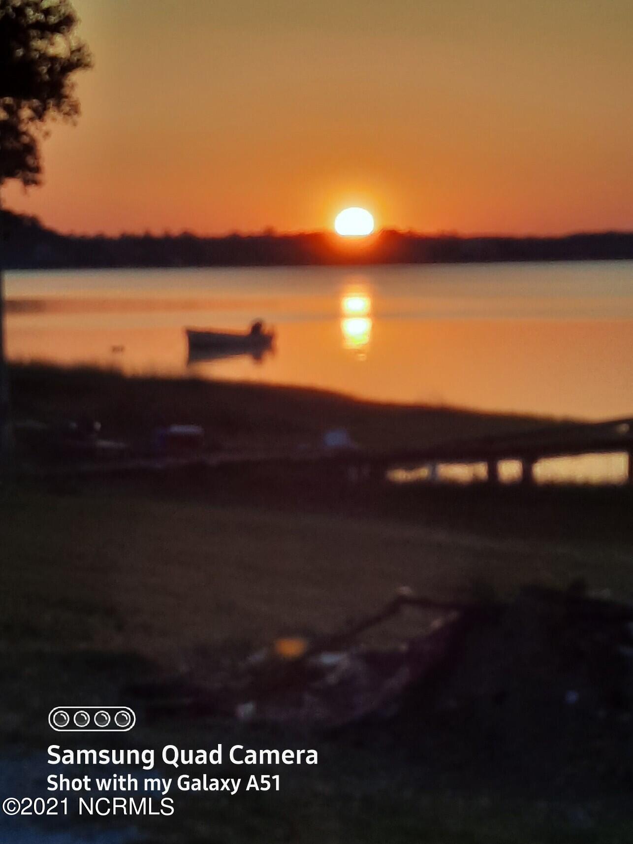 261 Shore Road Newport, NC 28570 - Photo 6 of 31 Shore Rd 5