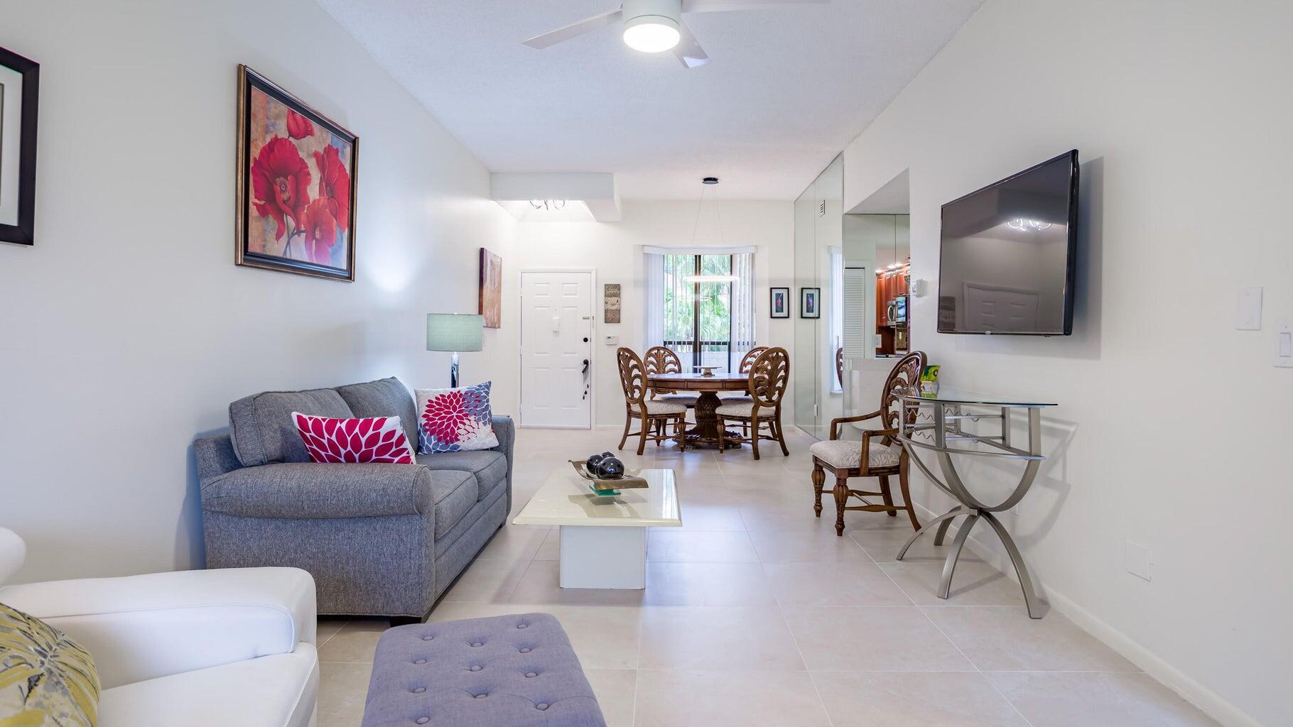 7460 La Paz Boulevard, Unit 208 Boca Raton, FL 33433 - Photo 4 of 23 20221228190024177082000000-o