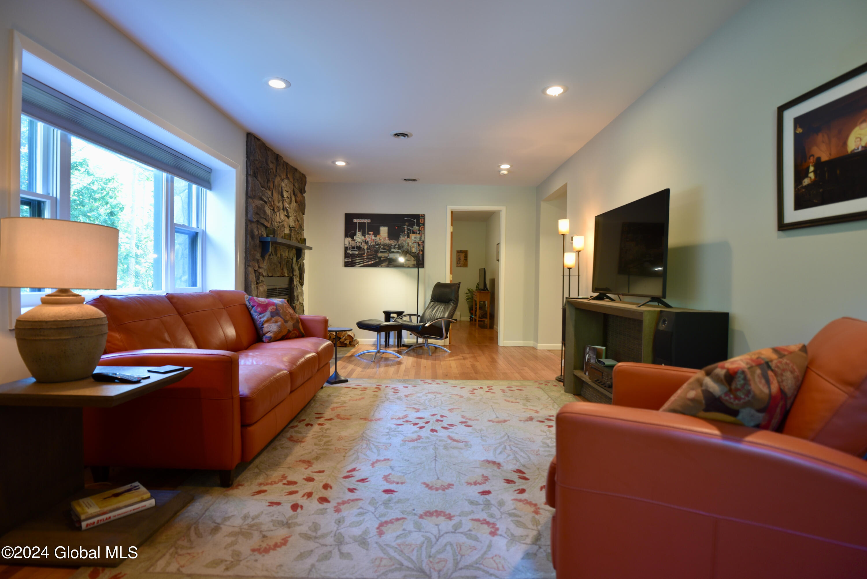 101 King Road Saratoga Springs, NY 12866 - Photo 11 of 64 7