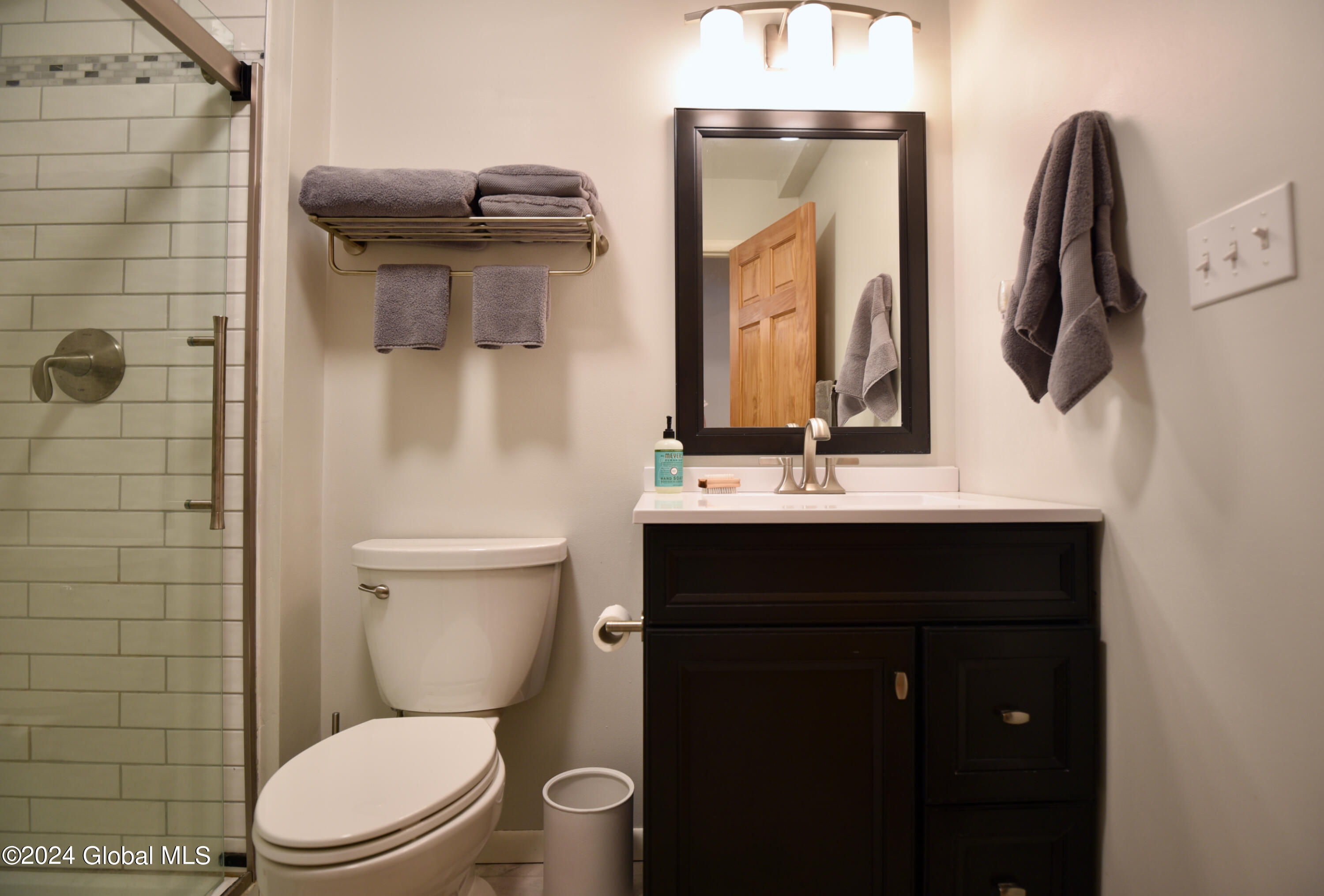 101 King Road Saratoga Springs, NY 12866 - Photo 25 of 64 18