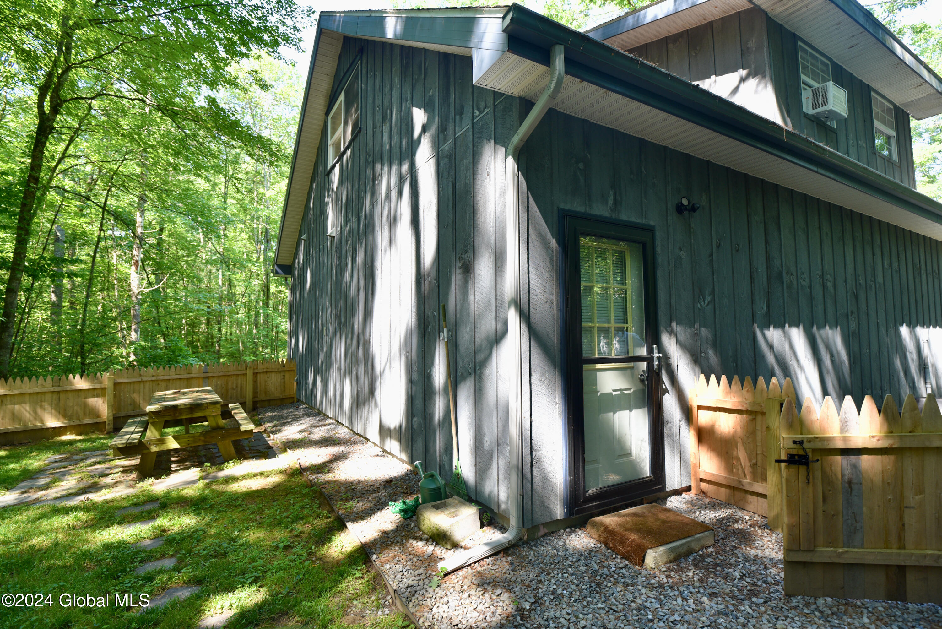 101 King Road Saratoga Springs, NY 12866 - Photo 42 of 64 35