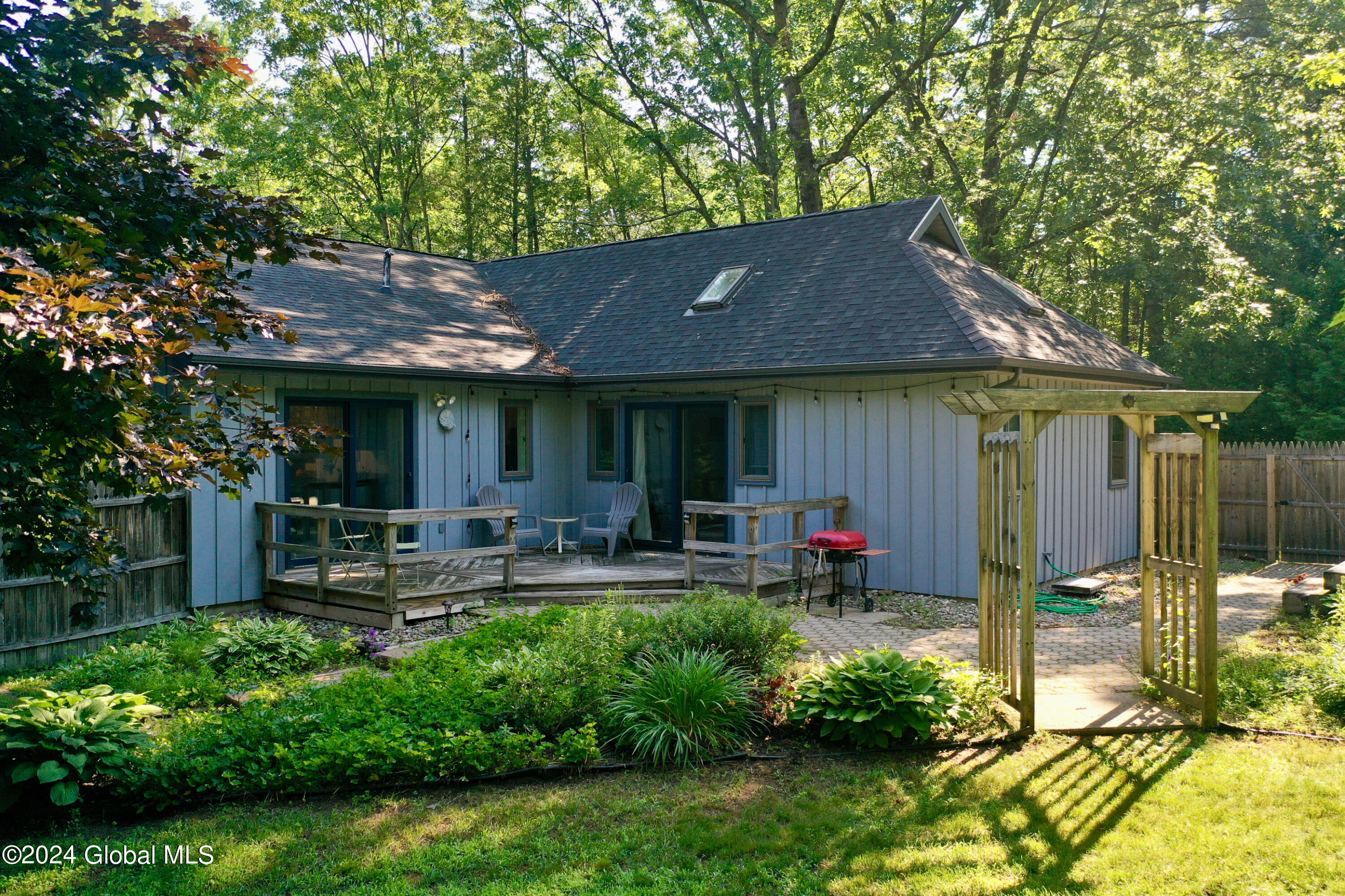 101 King Road Saratoga Springs, NY 12866 - Photo 55 of 64 1