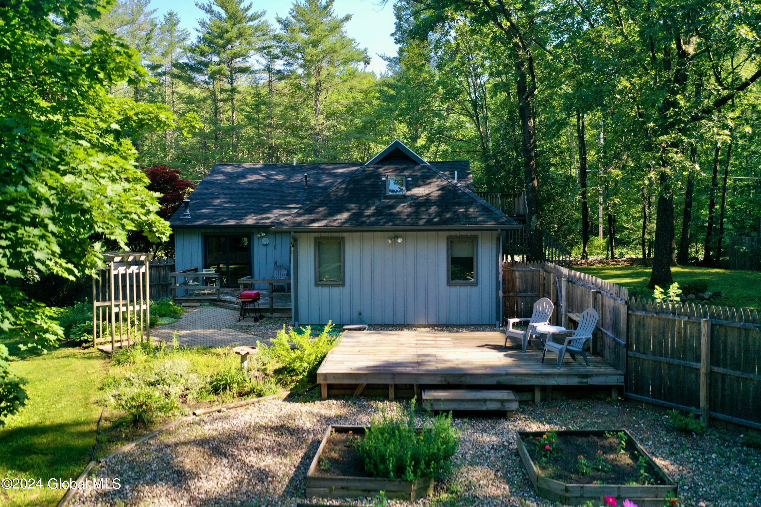 101 King Road Saratoga Springs, NY 12866 - Photo 57 of 64 4