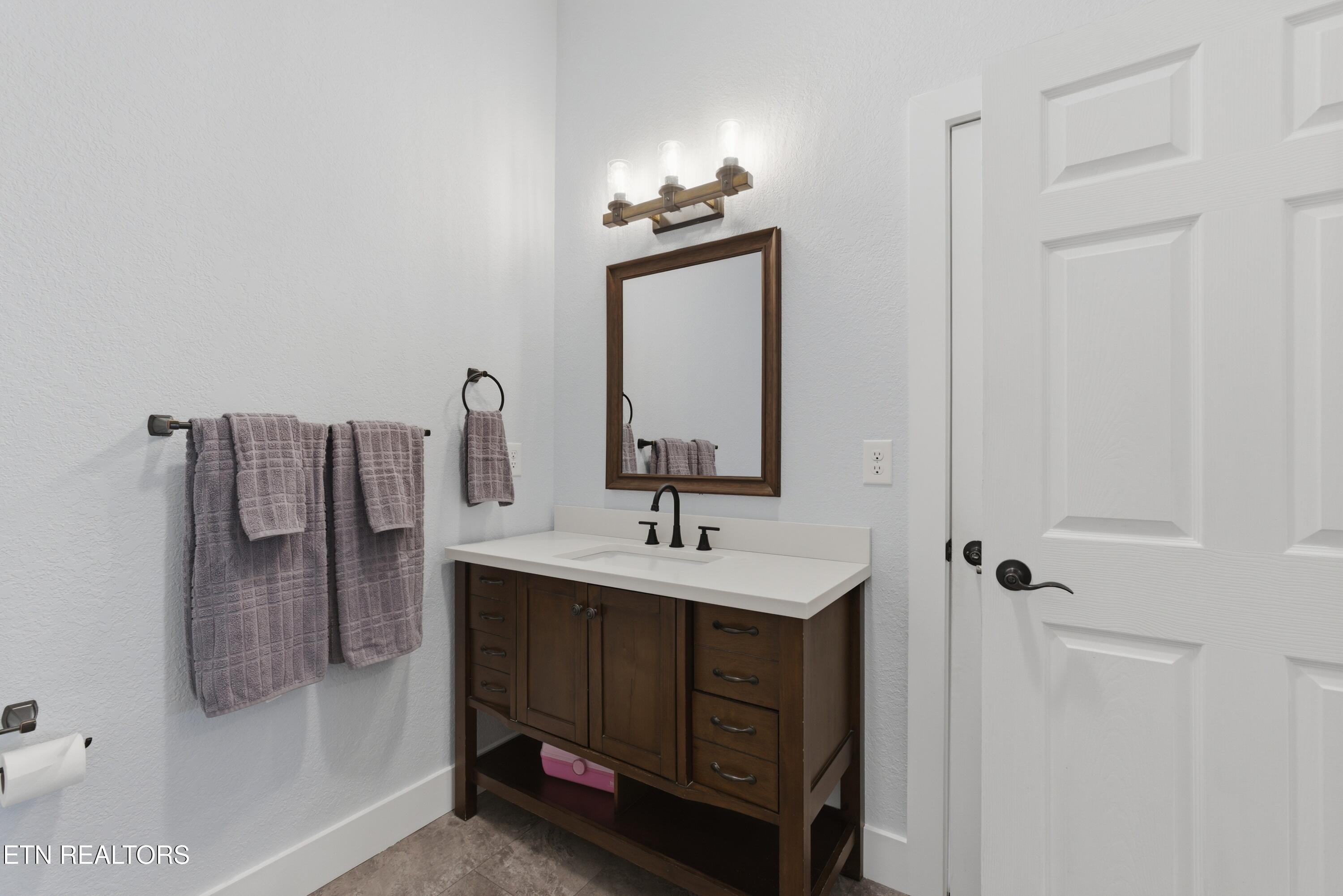 111 Eagle Point Road Oakdale, TN 37829 - Photo 39 of 56 guest bathroom