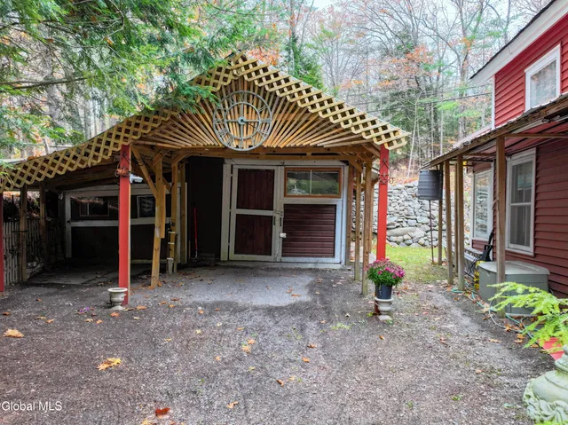 $395,000 | 51 Dyckman Road, Schroon, NY 12870