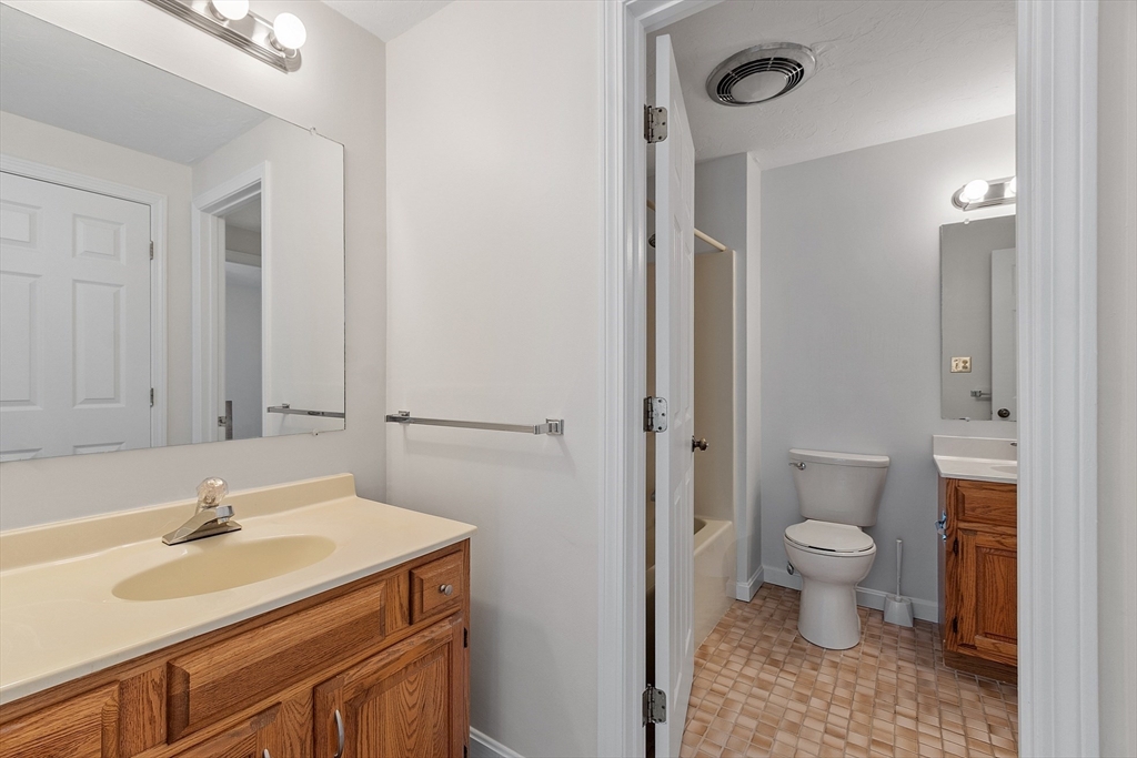 301 C Ridgefield Circle, Unit C Clinton, MA 01510 - Photo 17 of 29 Gallery Image 17