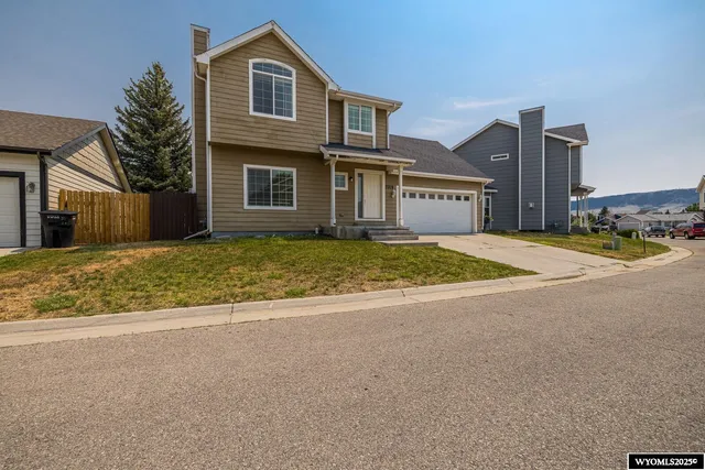 $315,000 | 3319 Chaparral Drive, Casper, WY 82604