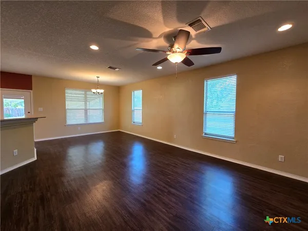 $1,895 | 1492 Jordan Crossing, New Braunfels, TX 78130